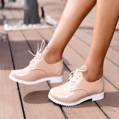 Women's Brogue Lace-Ups With White Sole